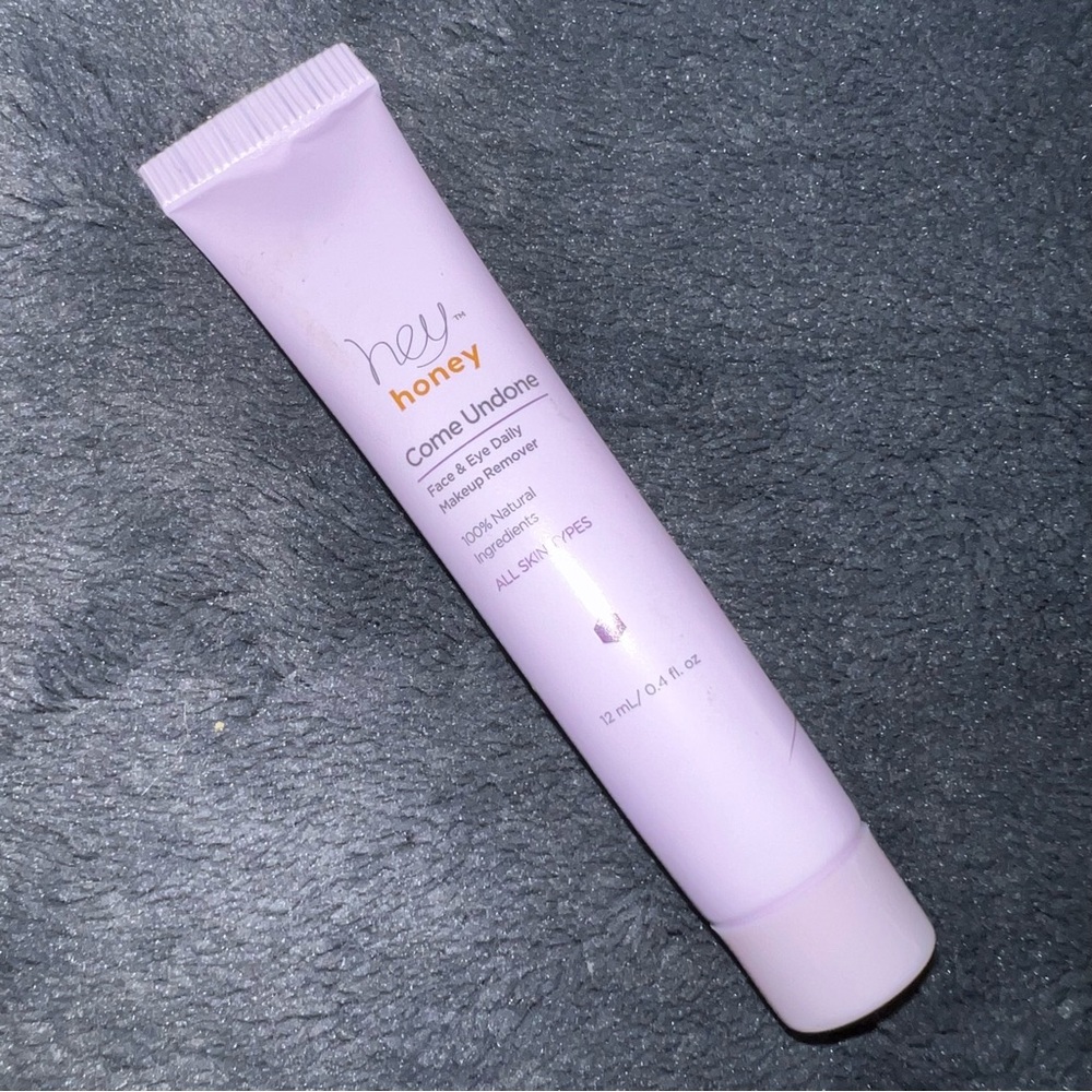New Sealed Hey Honey Come Undone Face & Eye Daily Makeup Remover Travel Size .4